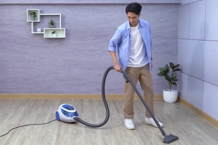 Đánh giá máy hút bụi Hitachi CV-SH18 (5)