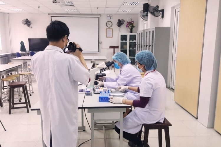 Điểm chuẩn Đại học Y Hà Nội năm 2025 (4)