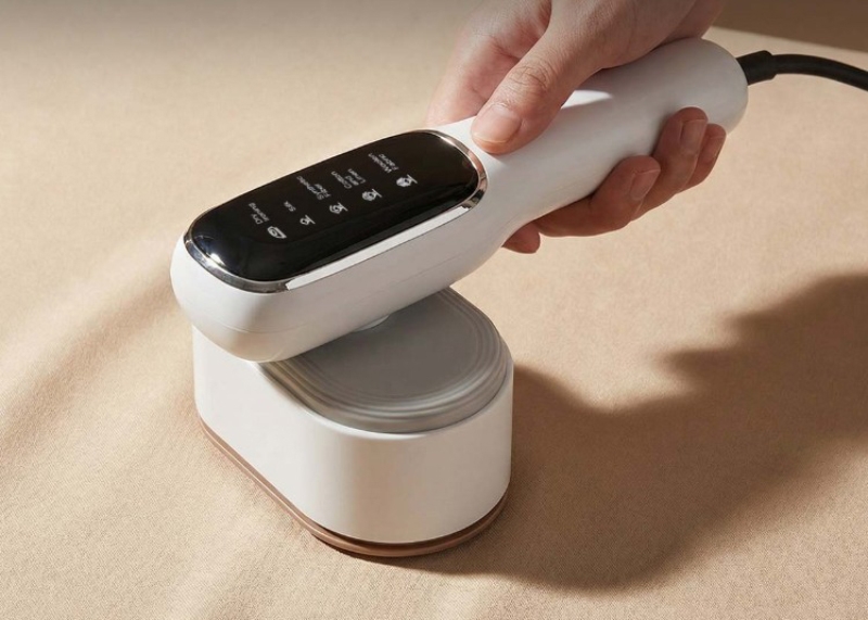 Bàn ủi hơi nước cầm tay Fujihome SI718AW - hình 2