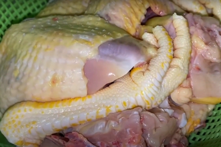 Gà nấu rượu trắng 2