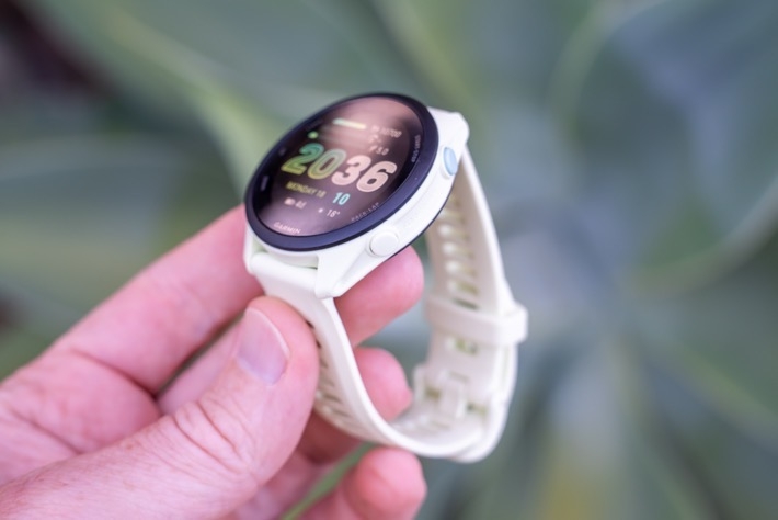 Đánh giá Garmin Forerunner 70 ảnh 6
