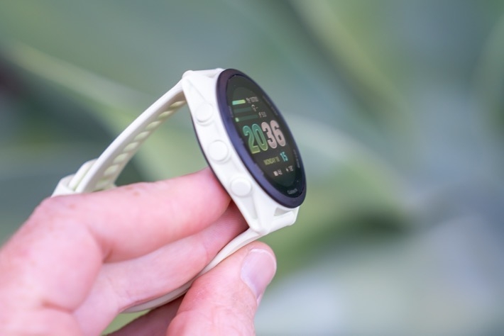 Đánh giá Garmin Forerunner 70 ảnh 7