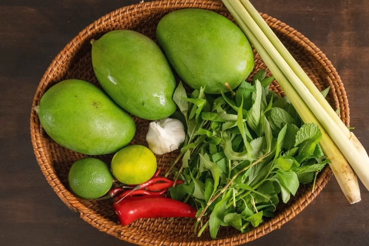 Gỏi bò chua cay (1)