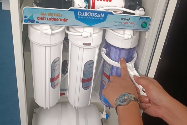 Hướng dẫn vệ sinh máy lọc nước Daikiosan 2