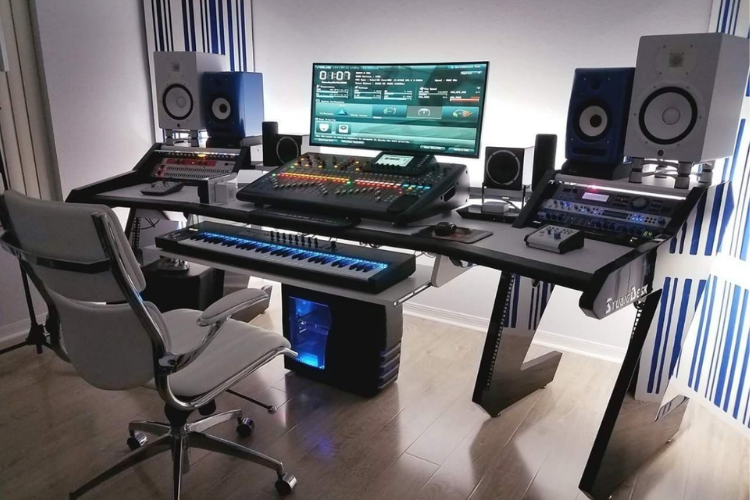 Kết nối bàn phím nhạc 1