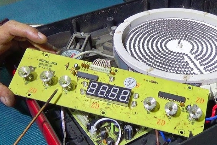 Lỗi E03 bếp hồng ngoại Sanaky (5)