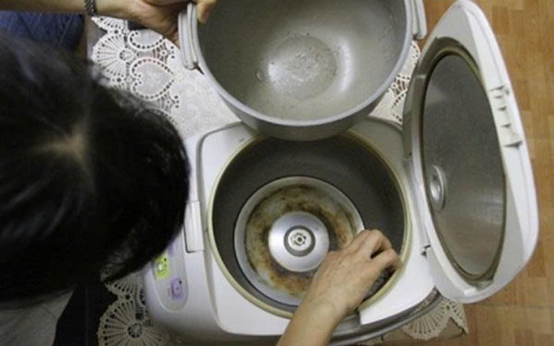 Lỗi H0 nồi cơm điện Hitachi ảnh 3
