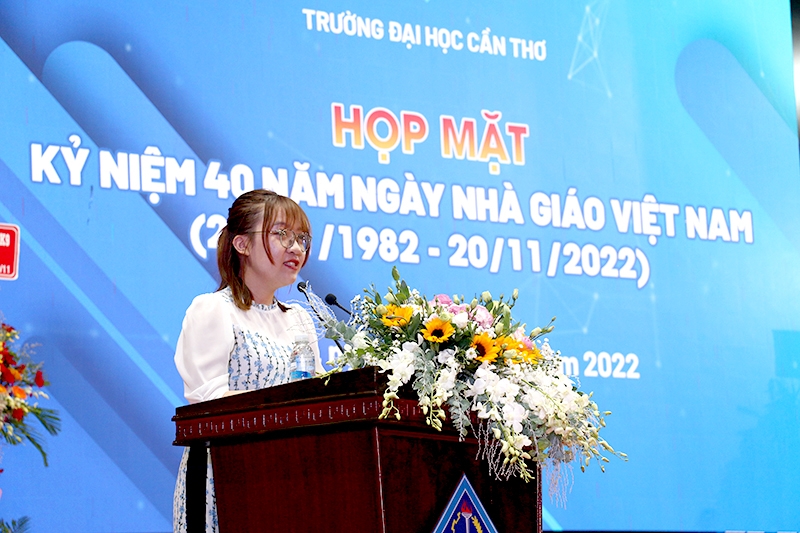 Những lời chúc 20 11 đơn giản 6.jpg