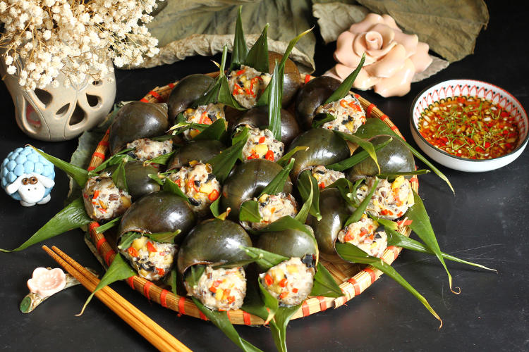 ốc hấp lá gừng 7