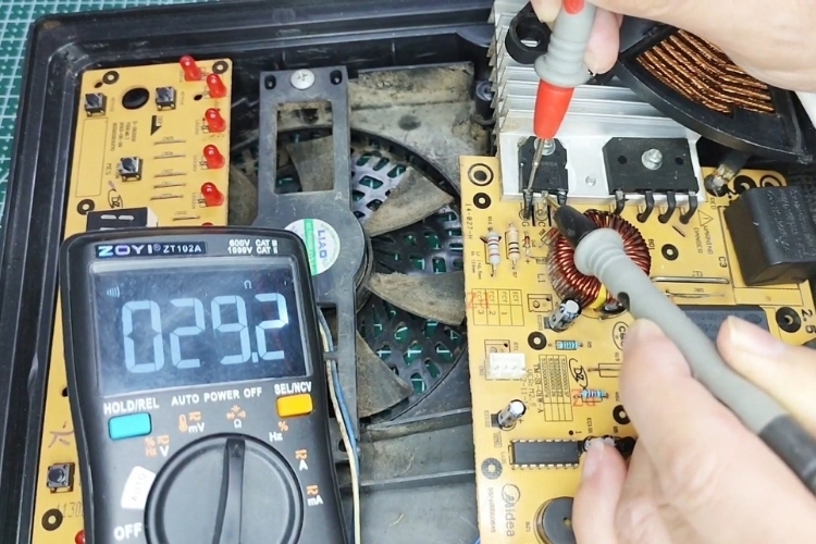 Quạt bếp hồng ngoại không chạy (6)