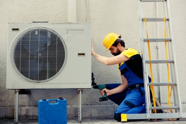 Quạt dàn nóng điều hòa kêu lớn (7)