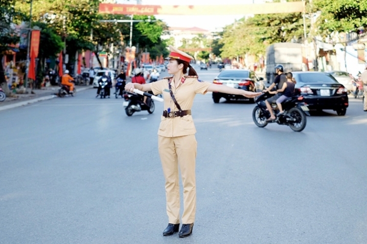 Rẽ phải khi đèn đỏ 1