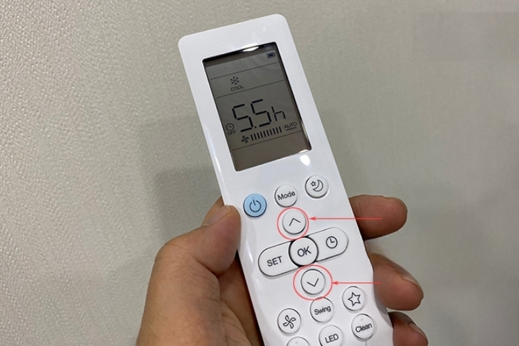 Remote máy lạnh Funiki (3).jpg