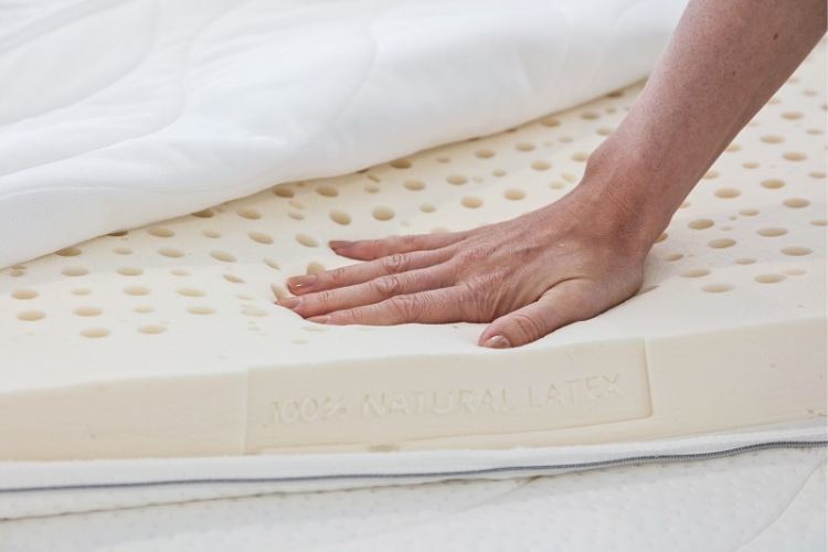 So sánh nệm foam và nệm cao su 3