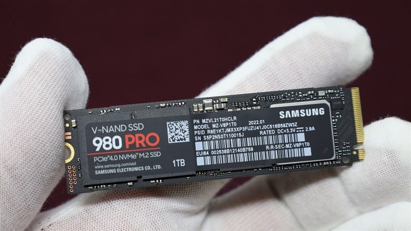 So sánh ổ cứng NVMe và SSD 10.jpg