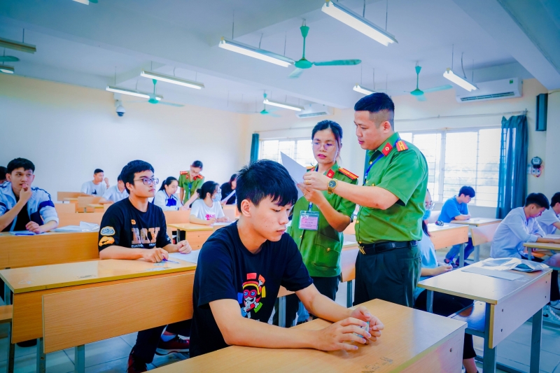 T02 gồm những môn nào? ngành nào ảnh 1