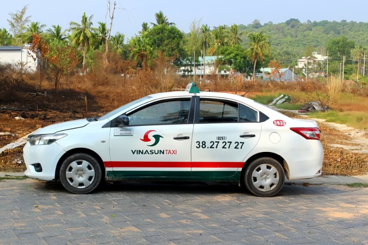 Taxi bến cát 4