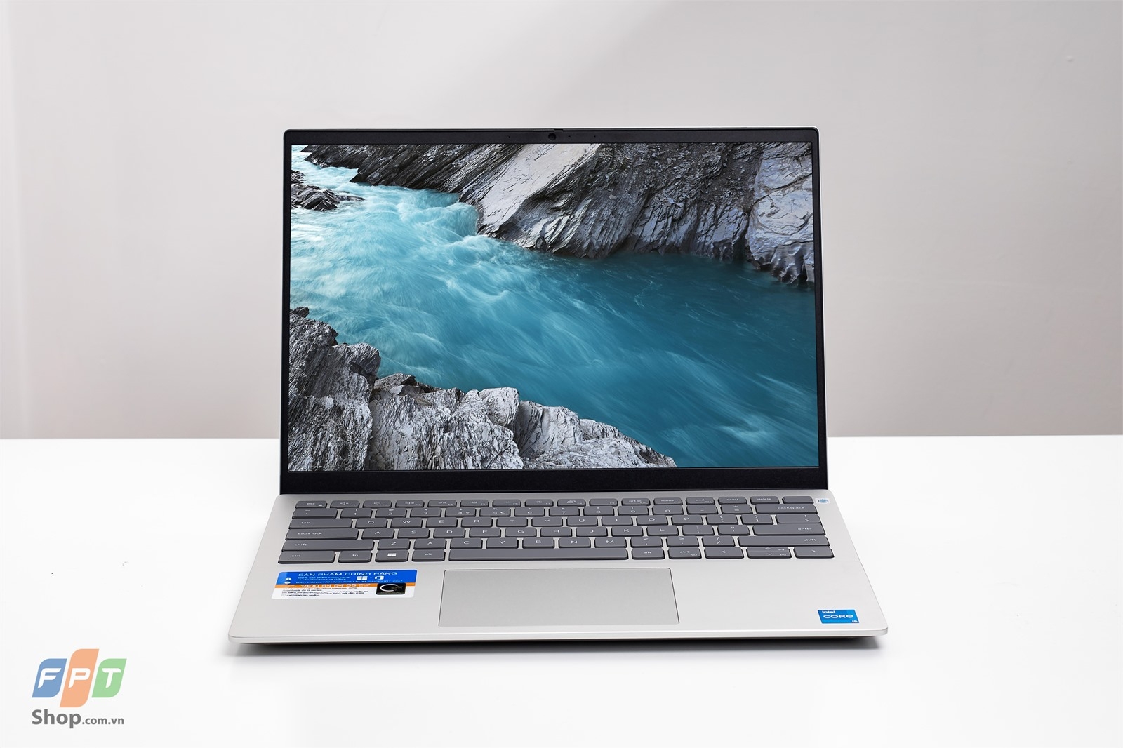 4 chiếc laptop đồ họa thương hiệu Dell