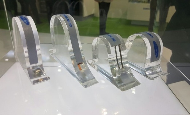 LG và Samsung giới thiệu công nghệ pin dẻo