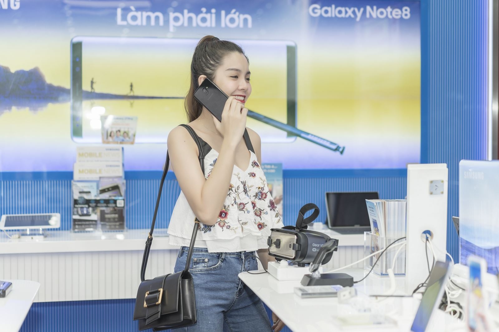 Tết Samsung