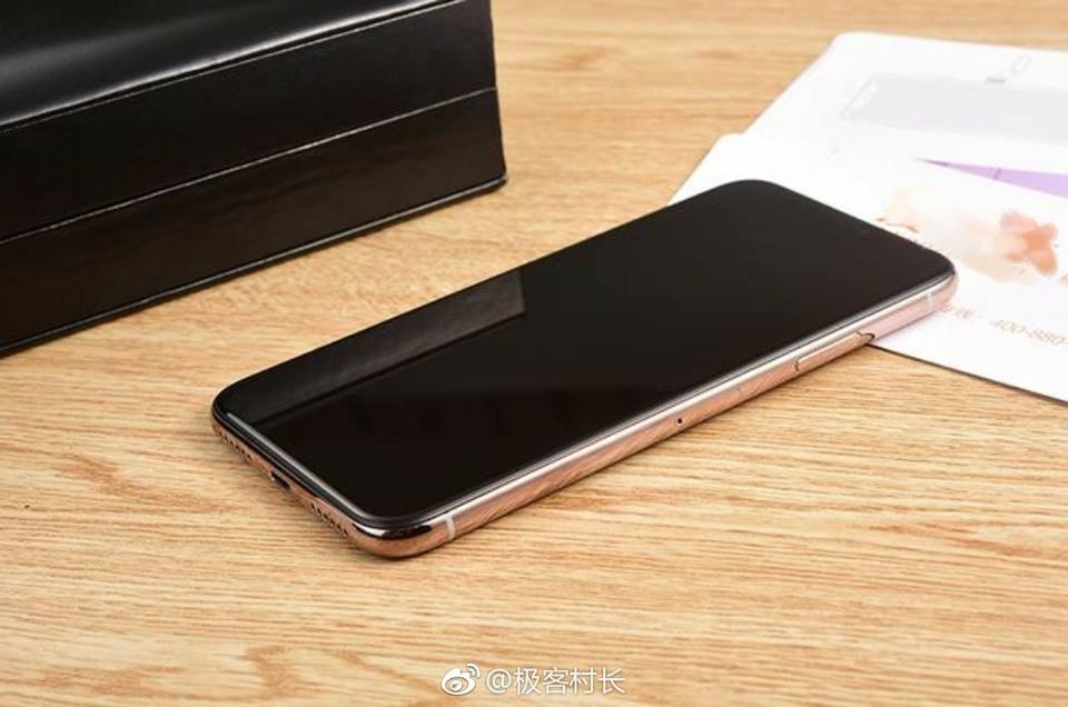 iPhone X bỗng nhiên xuất hiện thêm màu sắc mới, rất hấp dẫn
