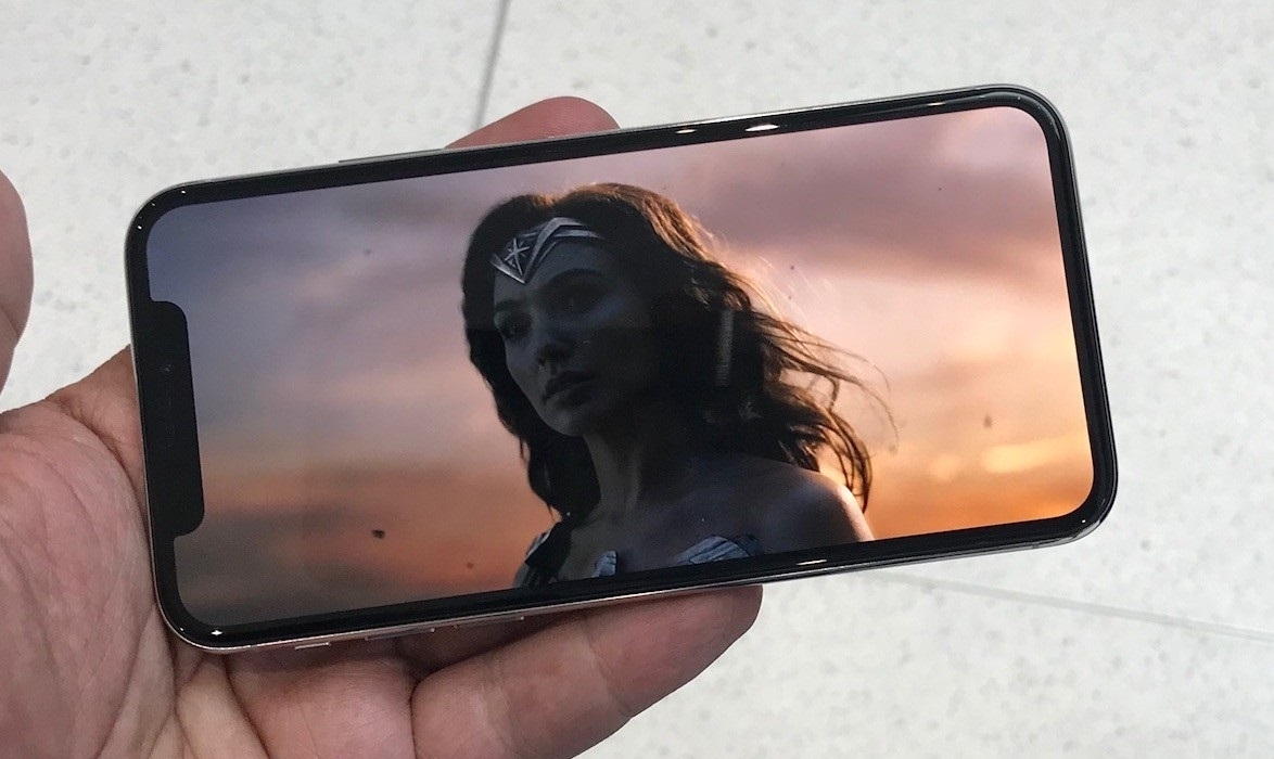 Màn hình 18:9 trên iPhone X, Galaxy Note 8 có lợi ích gì?