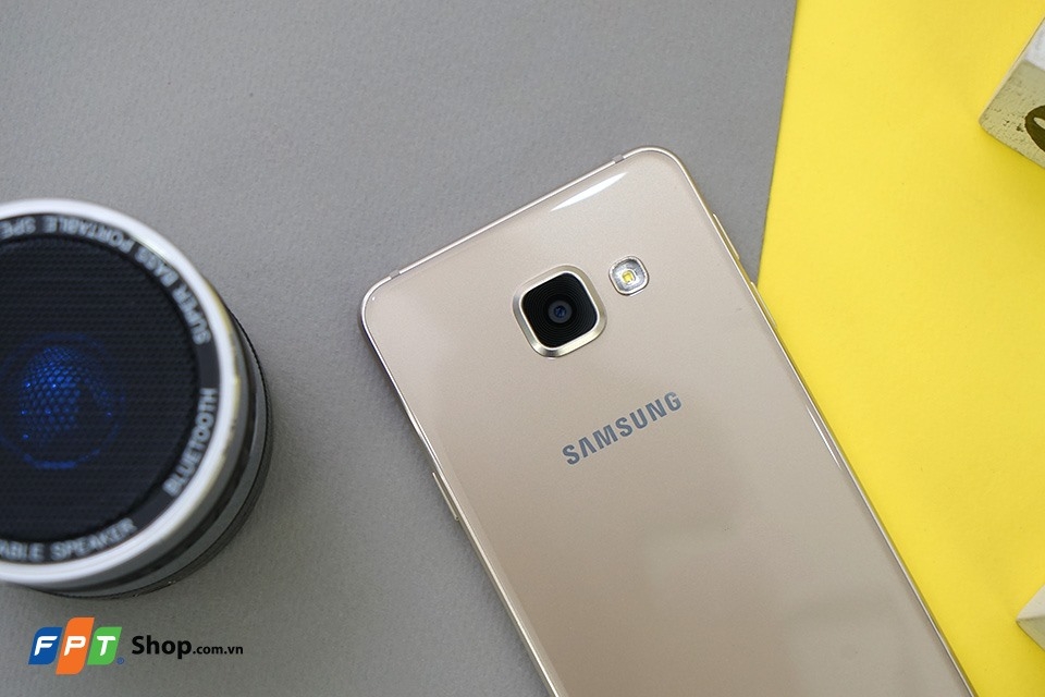 Galaxy A3 2016 giảm giá như chưa bao giờ được giảm