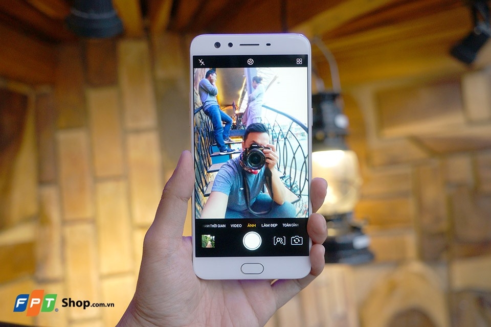 Smartphone bán chạy Oppo F3 Smartphone bán chạy Oppo F3