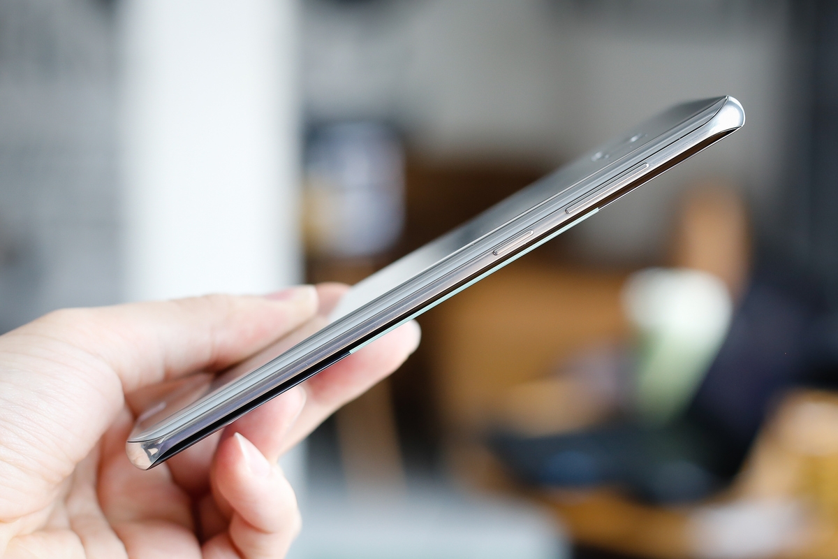 Galaxy S8 Plus đầu tiên về Việt Nam với giá bán khá tốt