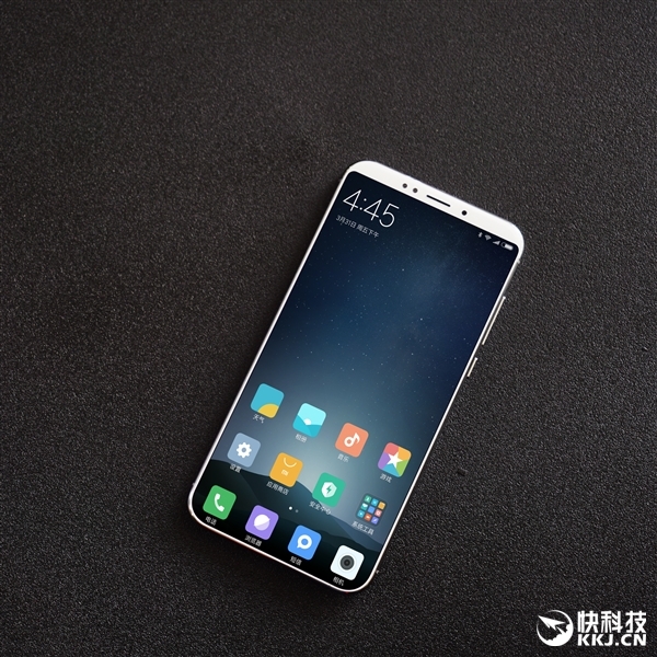 Xiaomi Mi MIX 2 vừa xuất hiện, đẹp thế này thì Galaxy S8 sẽ phải dè chừng