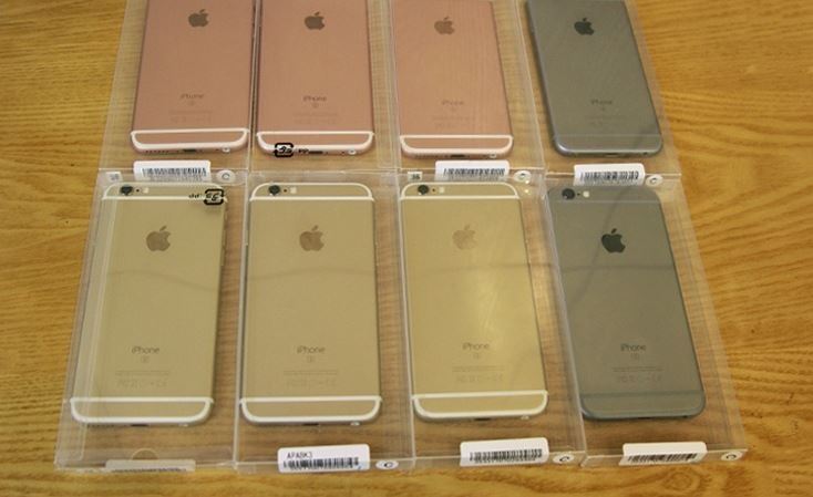 Xuất hiện hàng iPhone