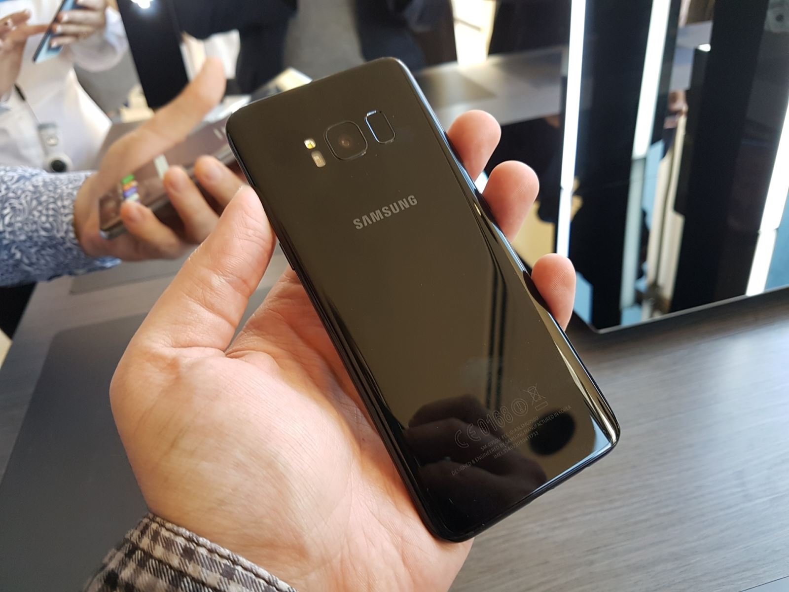 Galaxy S8 hàng xách tay rục rịch về VN với giá rẻ hơn khá nhiều