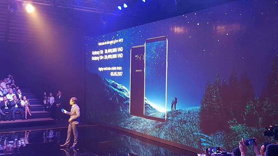 Bất ngờ: Galaxy S8 và S8 Plus chính thức ra mắt tại VN với giá bán rẻ hơn Bất ngờ: Galaxy S8 và S8 Plus chính thức ra mắt tại VN với giá bán rẻ hơn