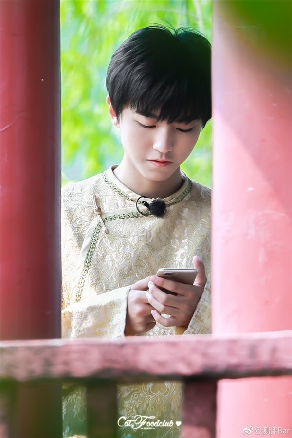 Oppo R11 với thiết kế cực đẹp, camera kép bất ngờ xuất hiện trên tay người dùng