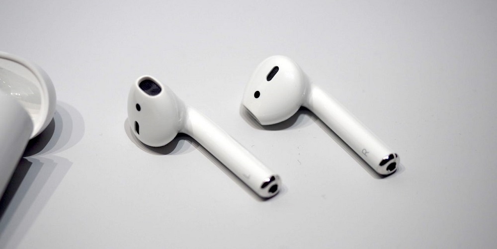 Apple phải “vật lộn” để tai nghe Airpods sẽ có mặt trên thị trường trước Giáng Sinh