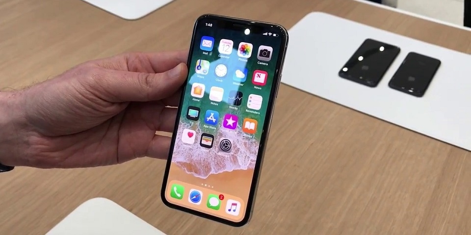 Chi phí sản xuất iPhone X là bao nhiêu mà Apple bán cao thế?