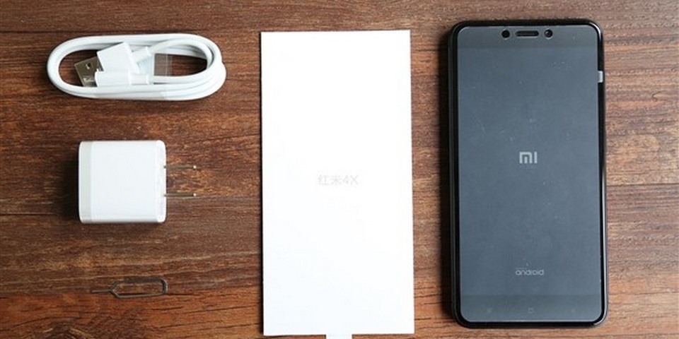 Redmi 4X màu đen nhám là một smartphone rất đẹp Redmi 4X màu đen nhám là một smartphone rất đẹp