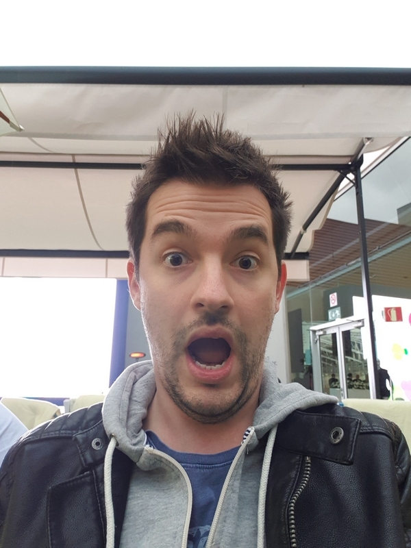 Ảnh tự sướng chụp từ Galaxy S9+ Ảnh tự sướng chụp từ Galaxy S9+