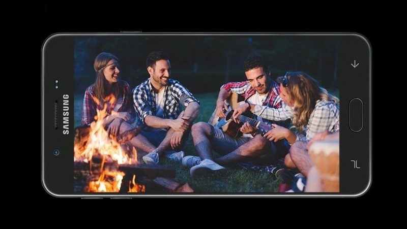 Samsung bất ngờ ra mắt Galaxy J7 Prime 2