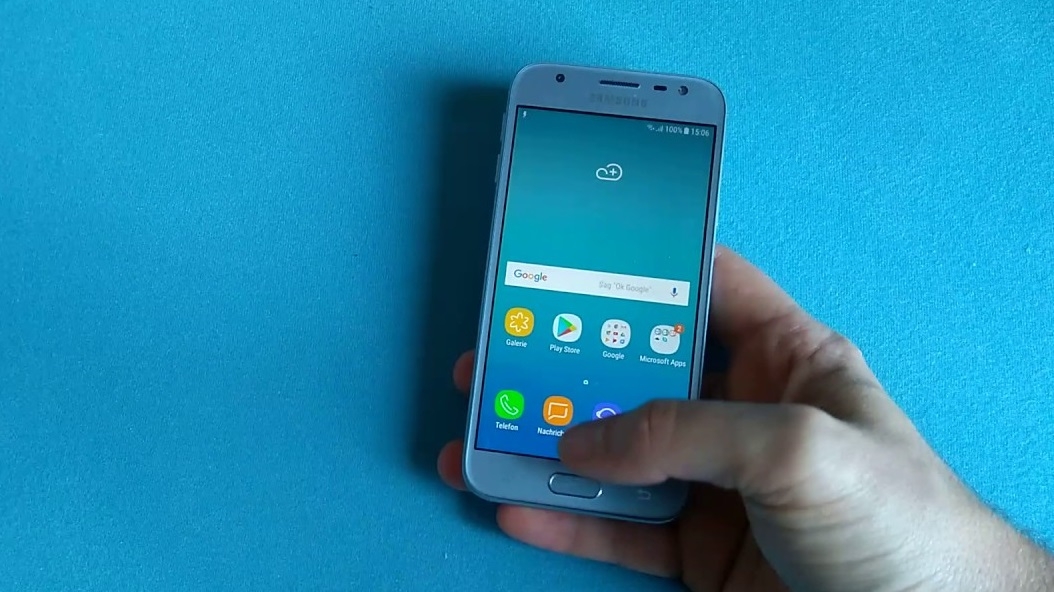 Google thường là công ty đầu tiên phát hành bản vá lỗi bảo mật Android hàng tháng, tuy nhiên đôi khi nó cũng có những ngoại lệ. Chính vì vậy mới đây, Samsung bất ngờ thành nhà sản xuất đầu tiên tung bản cập nhật vá lỗi bảo mật Android tháng 4.