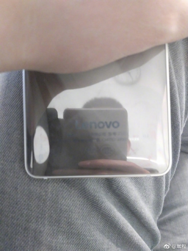 ZUK sắp trở lại với một smartphone cao cấp, bóng bẩy nhưng giá rẻ ZUK sắp trở lại với một smartphone cao cấp, bóng bẩy nhưng giá rẻ