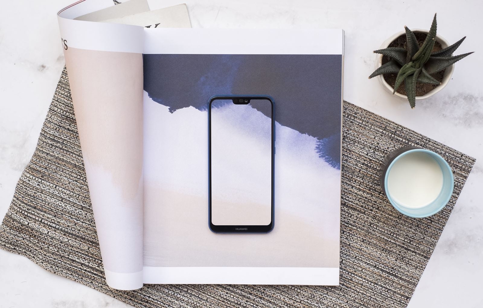 Đặt trước Huawei Nova 3e, nhận sạc dự phòng Energizer 10.000mAh tại FPT Shop
