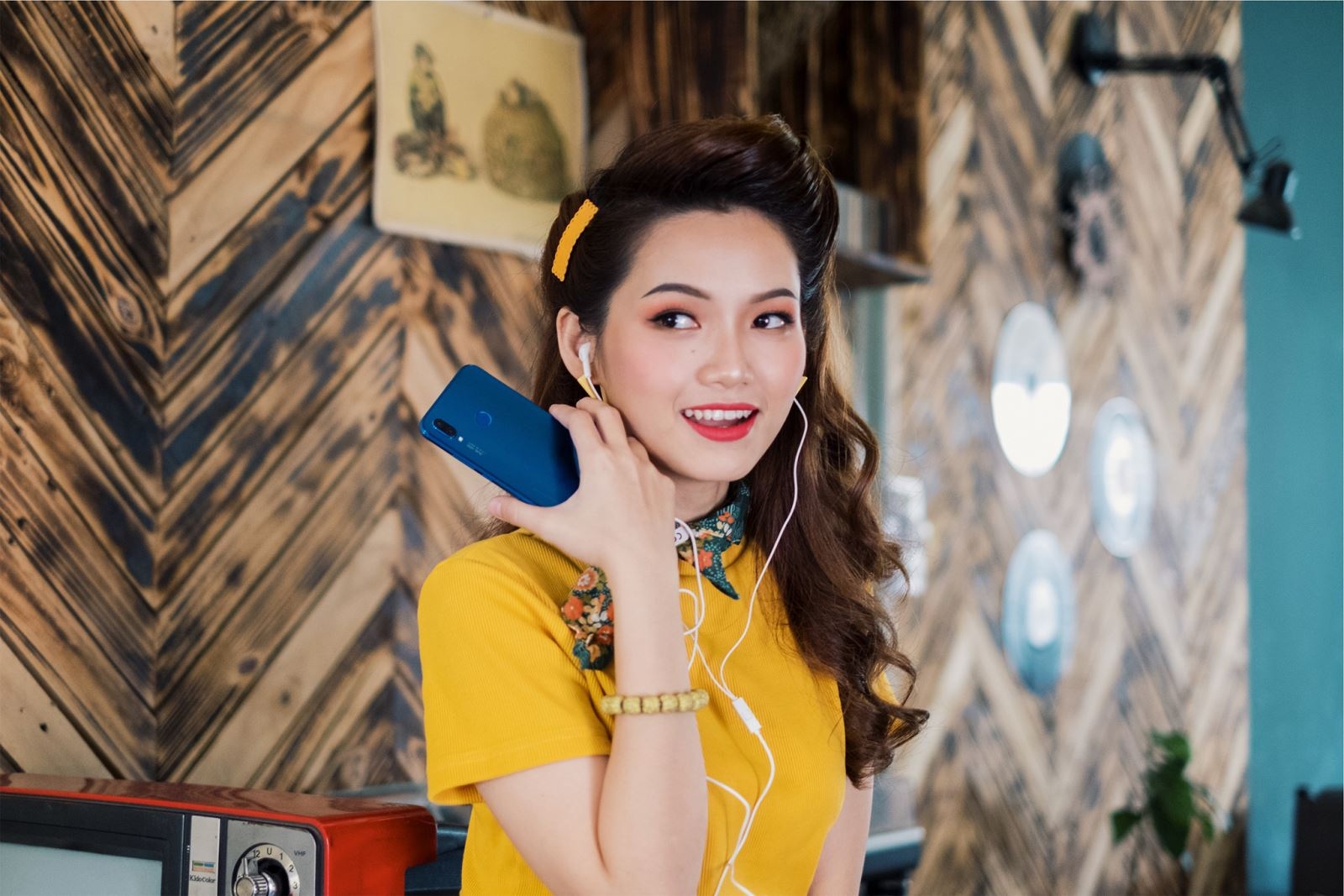 Hơn 300 loa JBL Flip 4 đã cháy hàng khi đặt mua Huawei Nova 3e tại FPT Shop