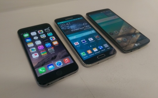 iPhone 6, Galaxy S5 và G3