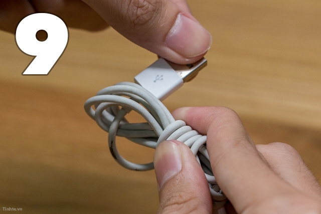 Cách quấn dây tai nghe không bị rối 11