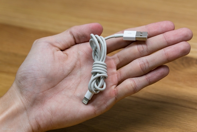 Cách quấn dây tai nghe không bị rối 13