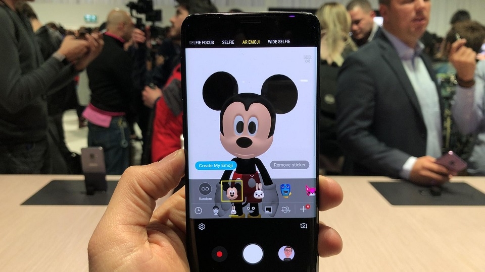 AR Emoji