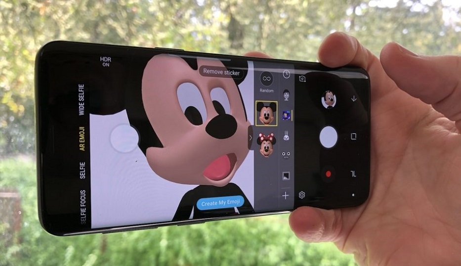 AR Emoji