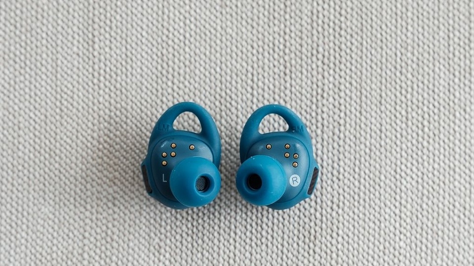 tai nghe không dây Samsung Gear IconX