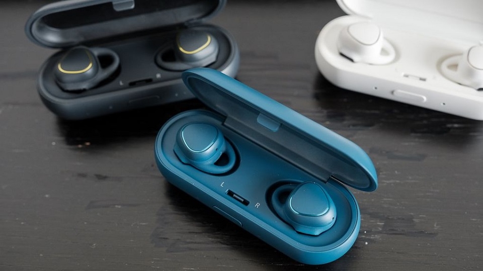tai nghe không dây Samsung Gear IconX